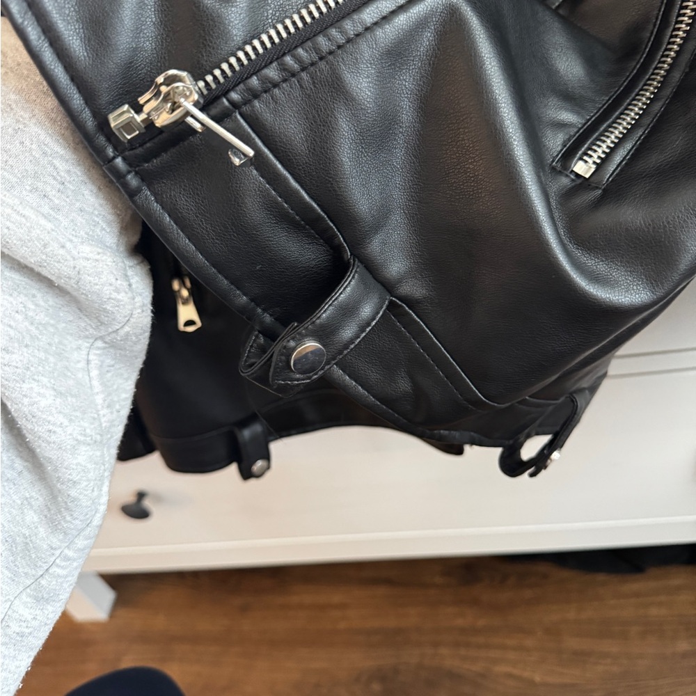 Black Leather Jacket - Oversized - image 3